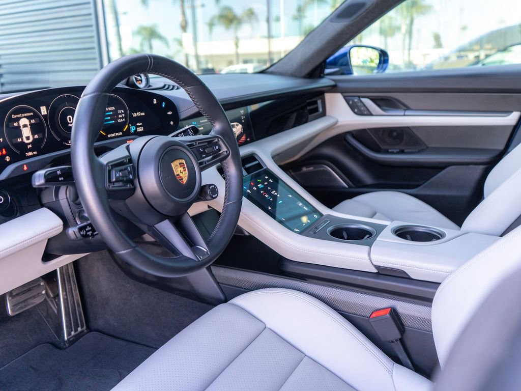 Used 2022 Porsche Taycan Turbo S image 5