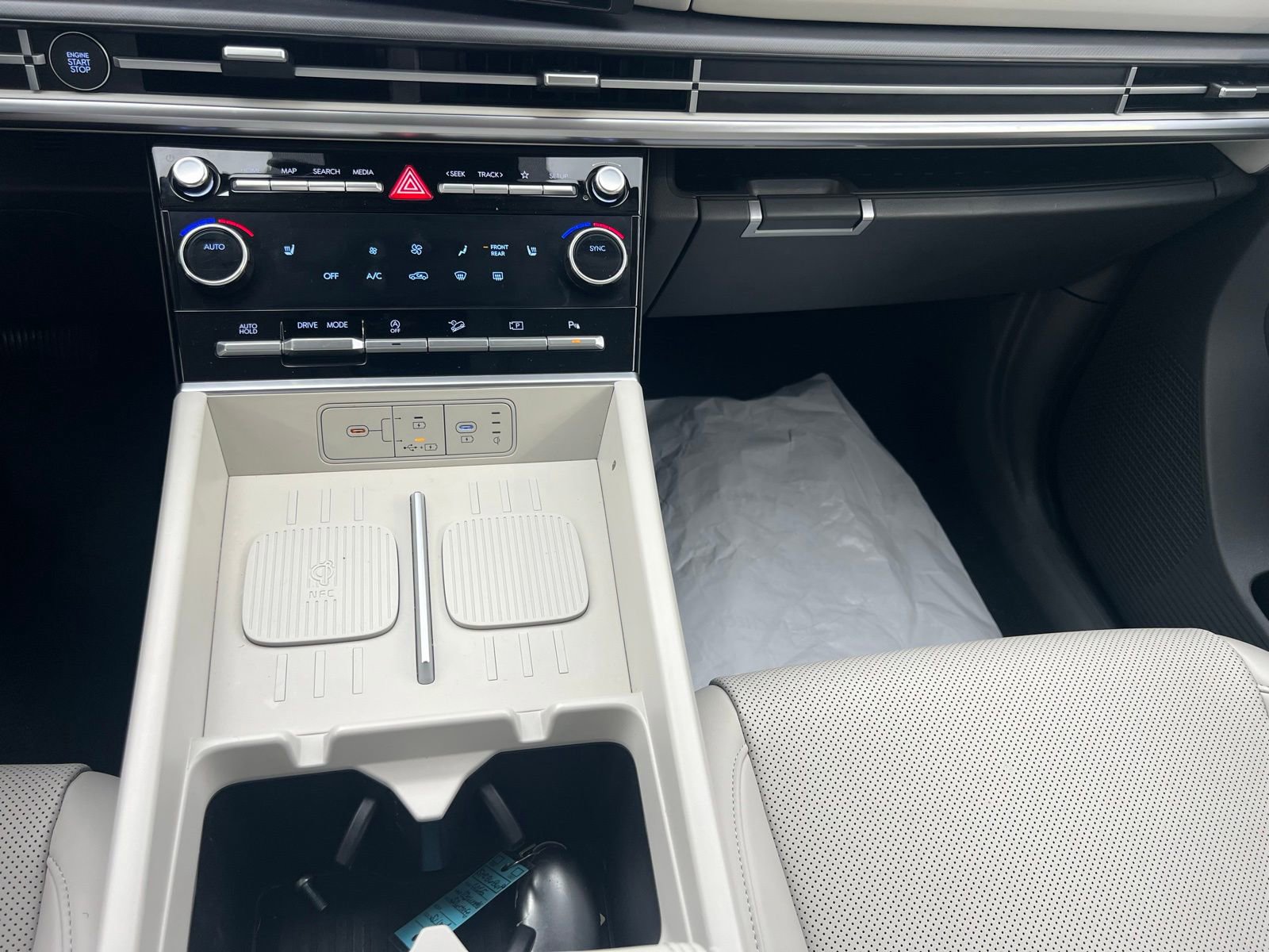 Used 2025 Hyundai Santa Fe SEL image 38