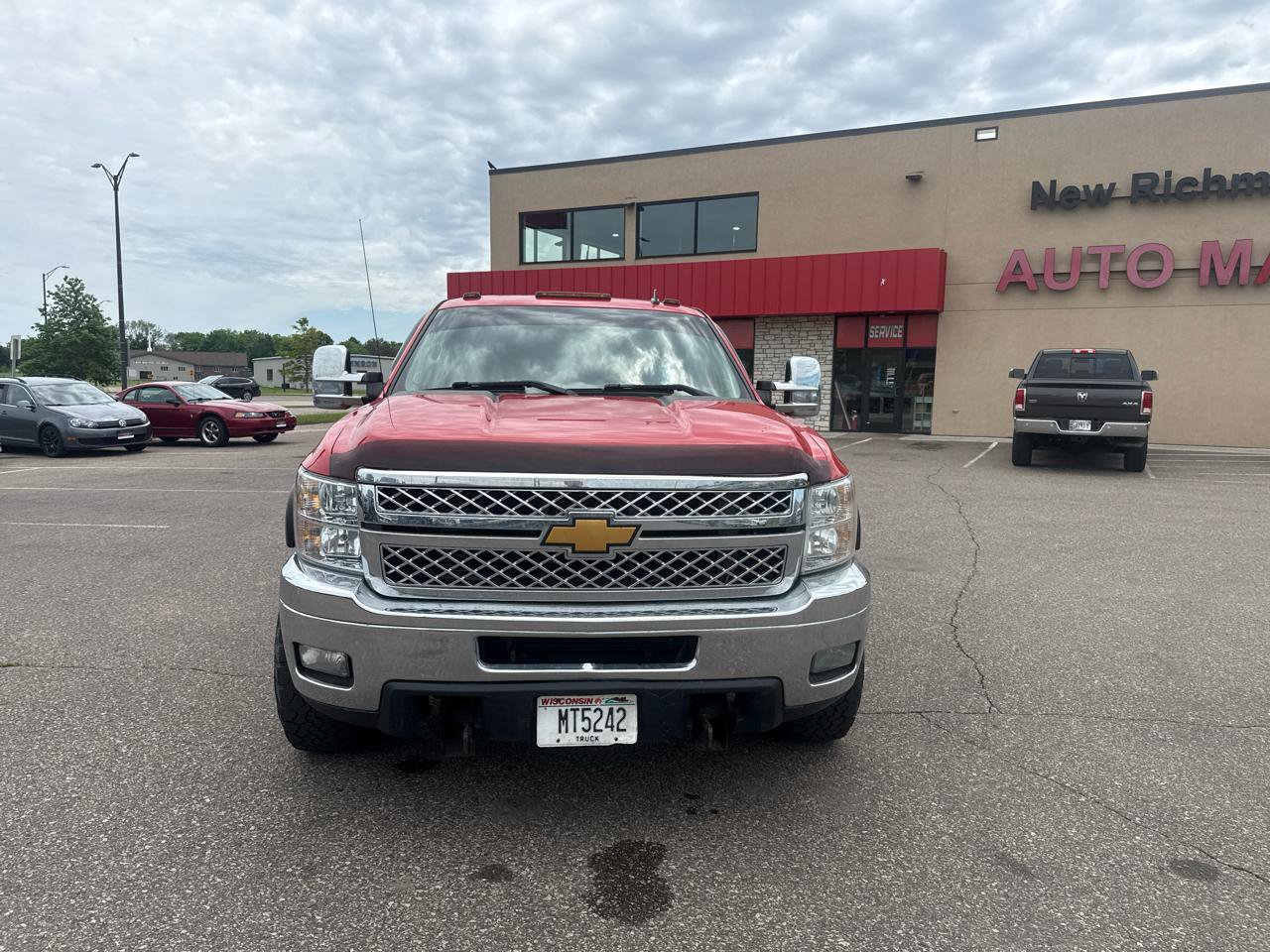 Used 2013 Chevrolet Silverado 2500 LT w/ Interior Plus Package AWD/4WD image 8