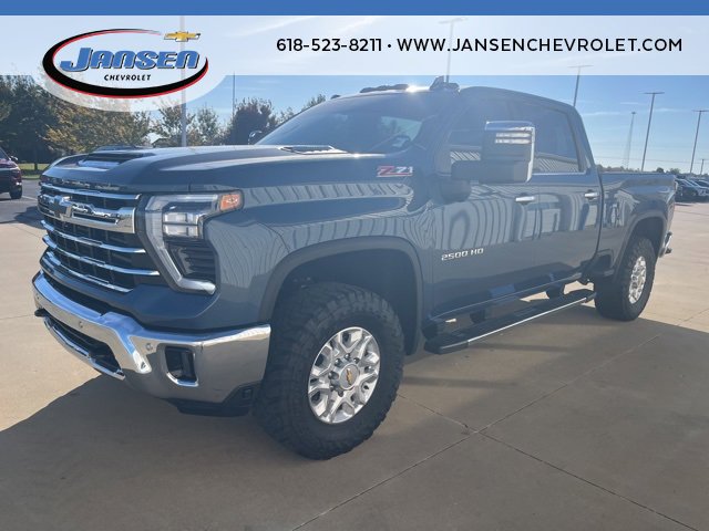 Used 2024 Chevrolet Silverado 2500 LTZ w/ LTZ Convenience Package image 3