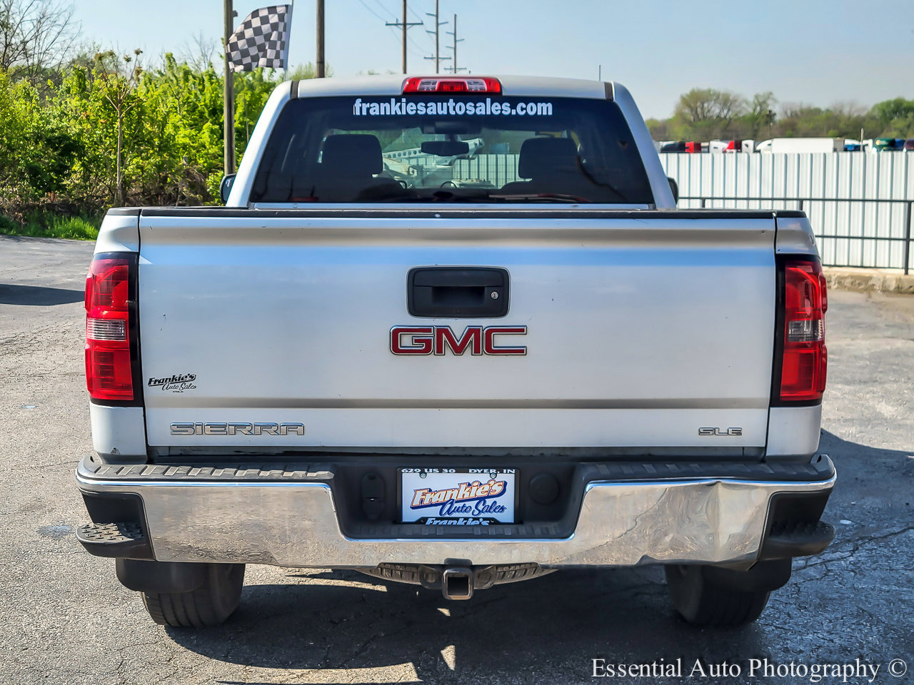 Used 2015 GMC Sierra 1500 SLE w/ SLE Value Package RWD image 4