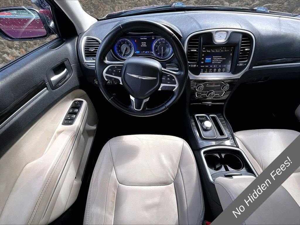 Used 2015 Chrysler 300 Limited RWD image 5