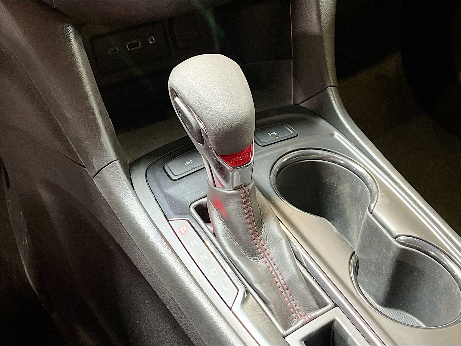 Used 2024 Chevrolet Equinox RS AWD/4WD image 16