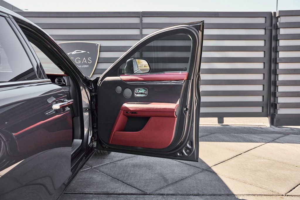 Used 2023 Rolls-Royce Ghost AWD/4WD image 21