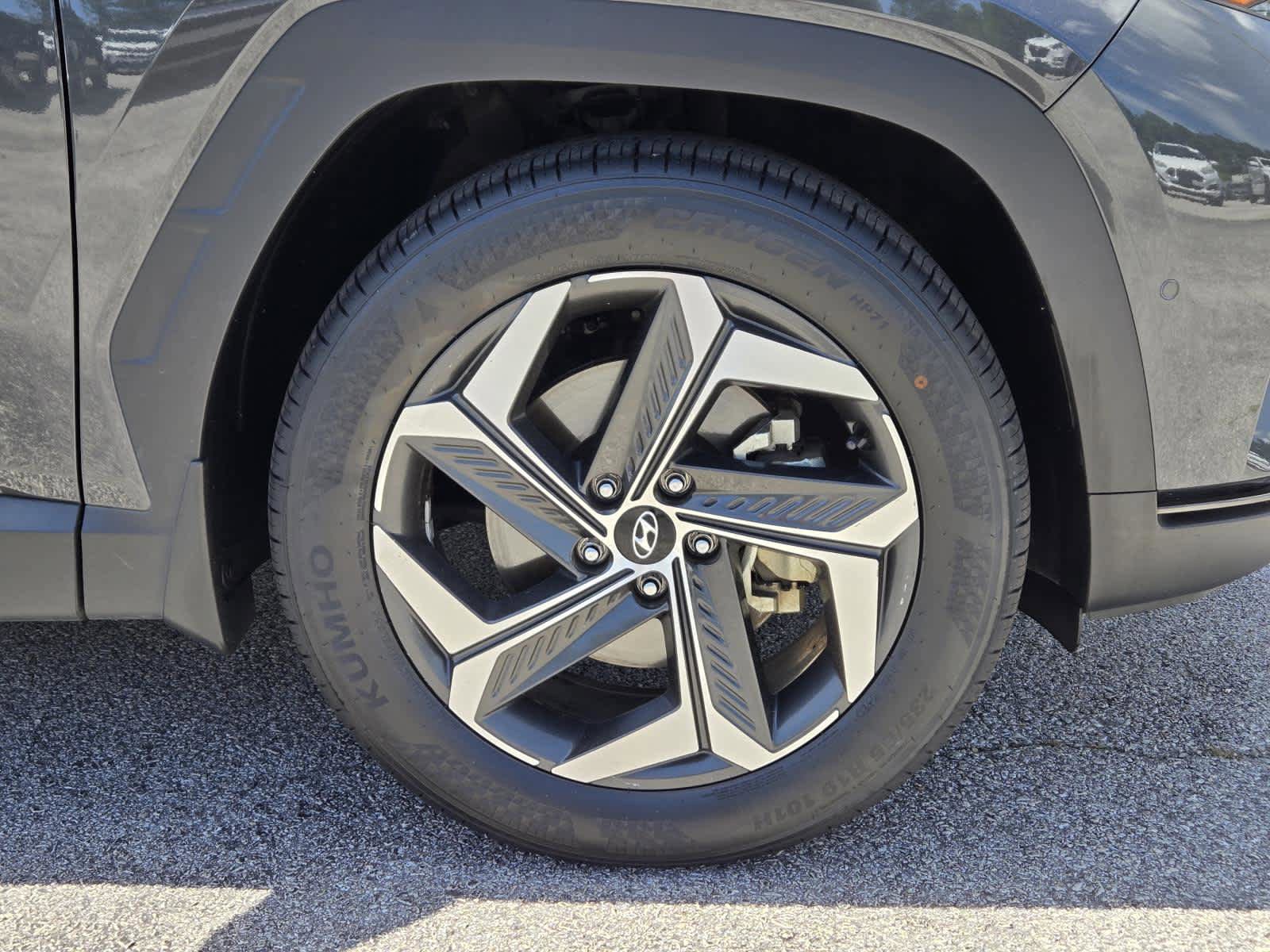 Certified 2023 Hyundai Tucson Limited FWD image 3