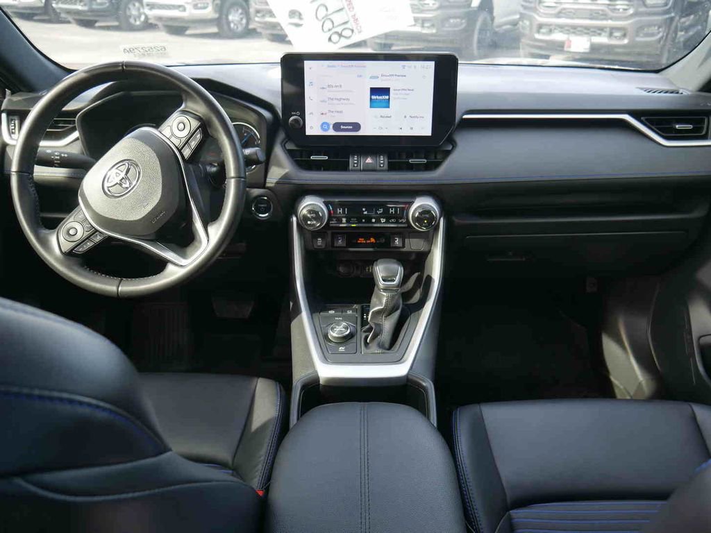 Used 2023 Toyota RAV4 XSE image 5