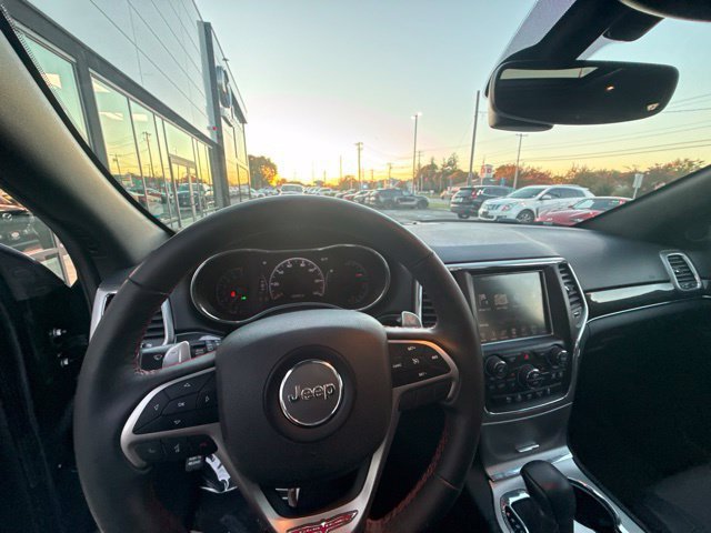Used 2017 Jeep Grand Cherokee Trailhawk w/ Trailhawk Luxury Group AWD/4WD image 26
