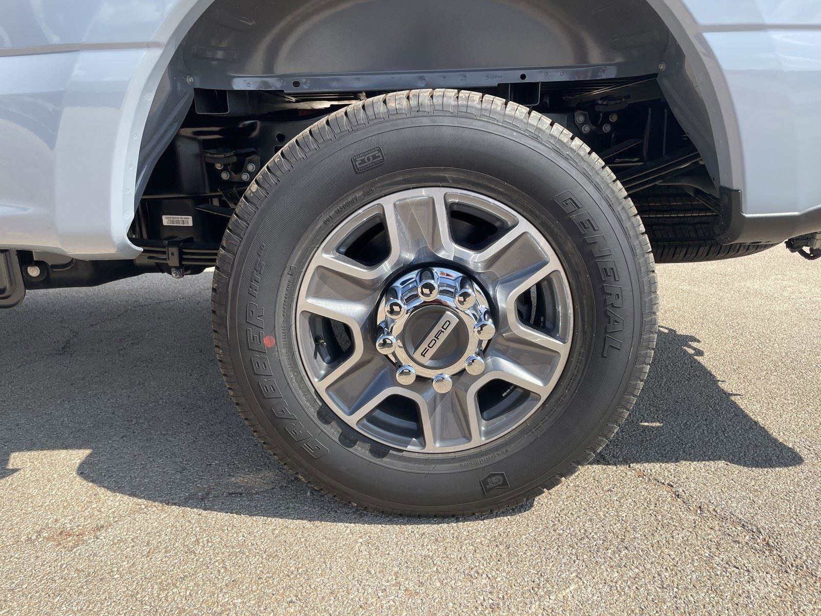 New 2026 Ford F350 Lariat image 36