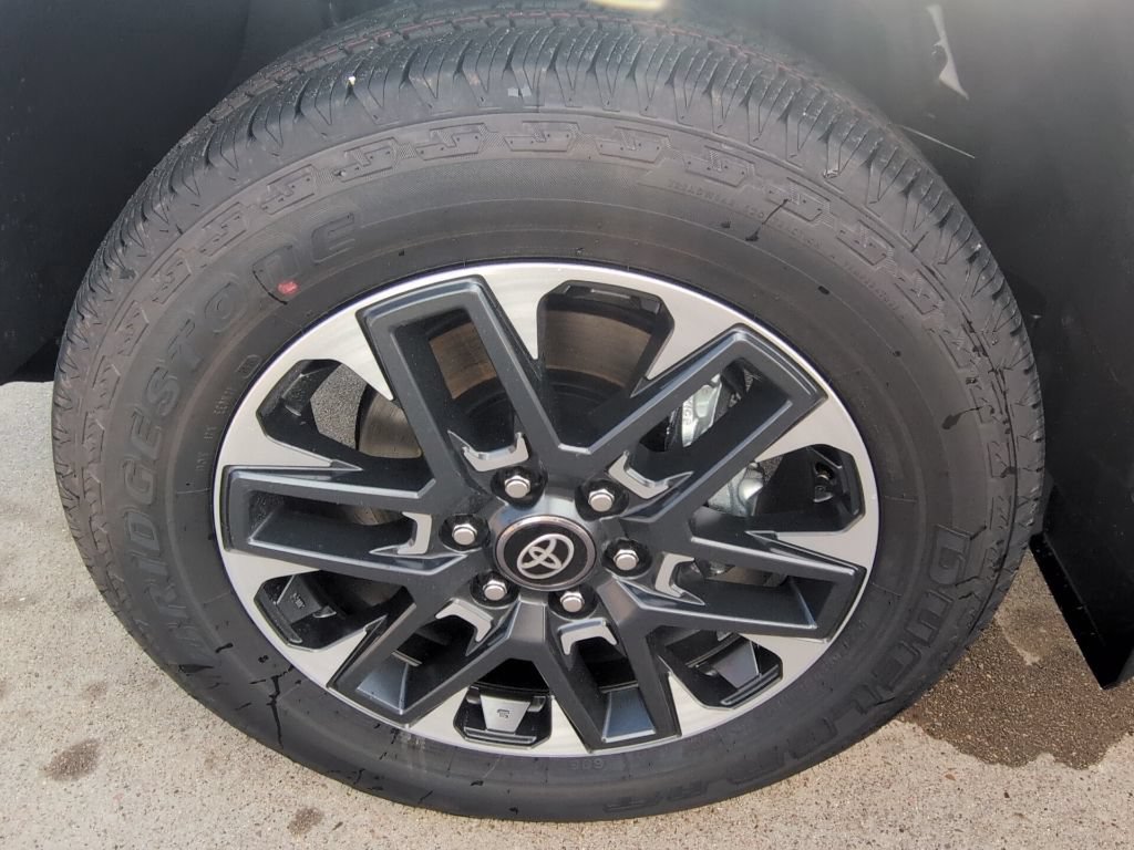 New 2026 Toyota Tundra Limited AWD/4WD image 30