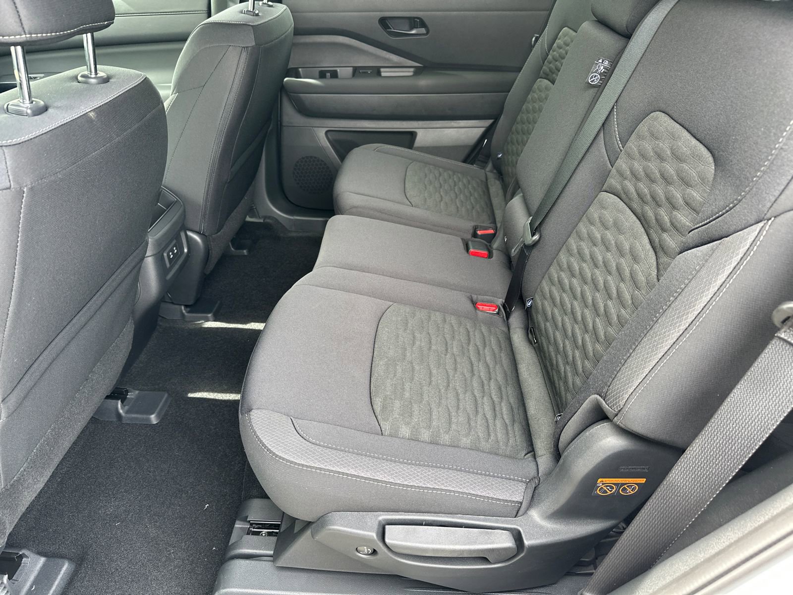 New 2026 Nissan Pathfinder SV image 19