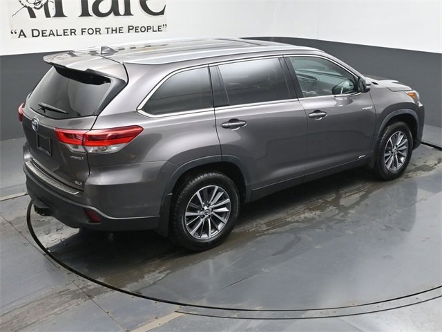 Used 2019 Toyota Highlander XLE image 41