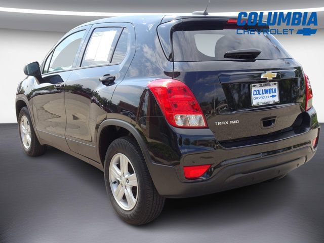 Used 2022 Chevrolet Trax LS w/ Tint and Cruise Package AWD/4WD image 5