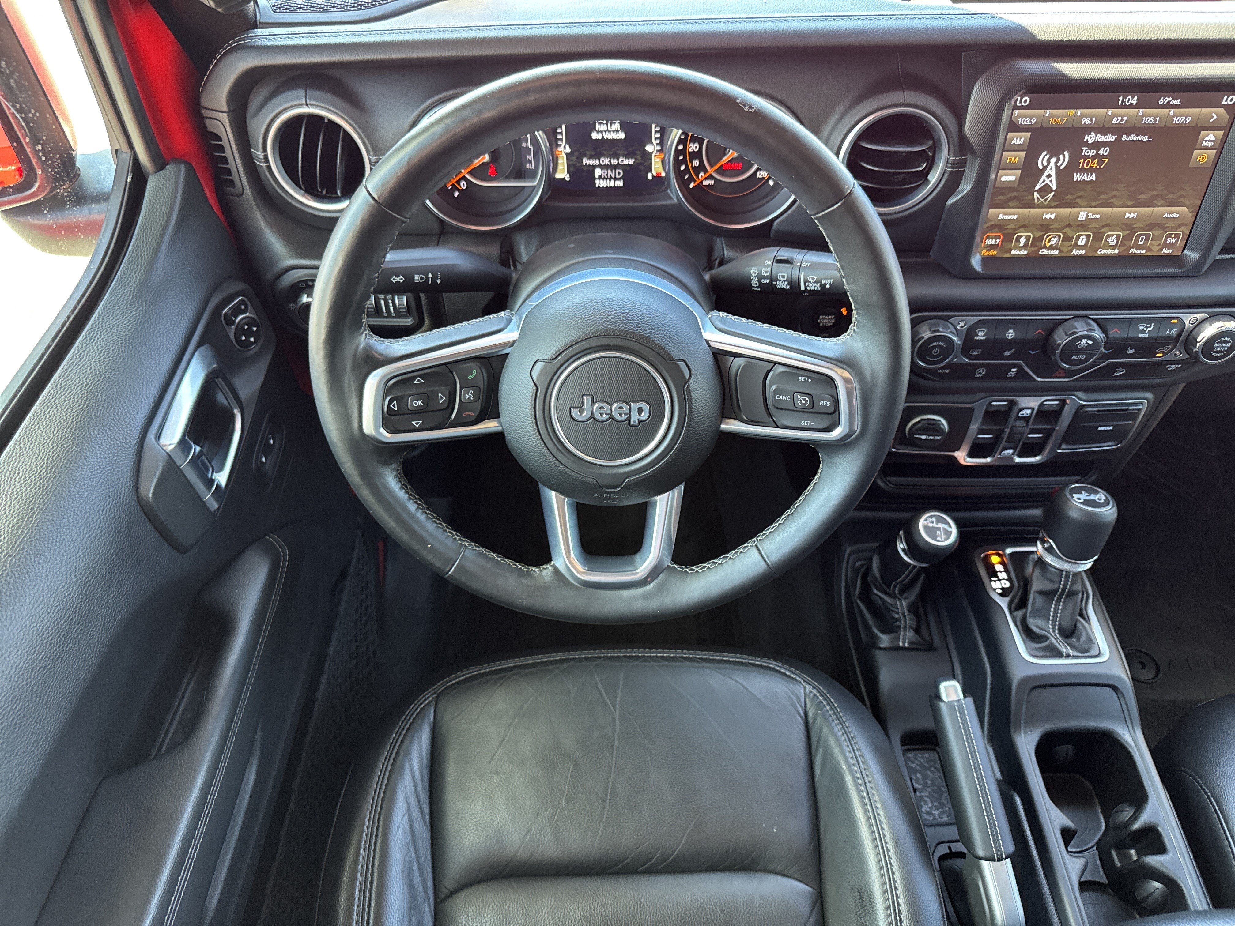 Used 2018 Jeep Wrangler Unlimited Sahara AWD/4WD image 18