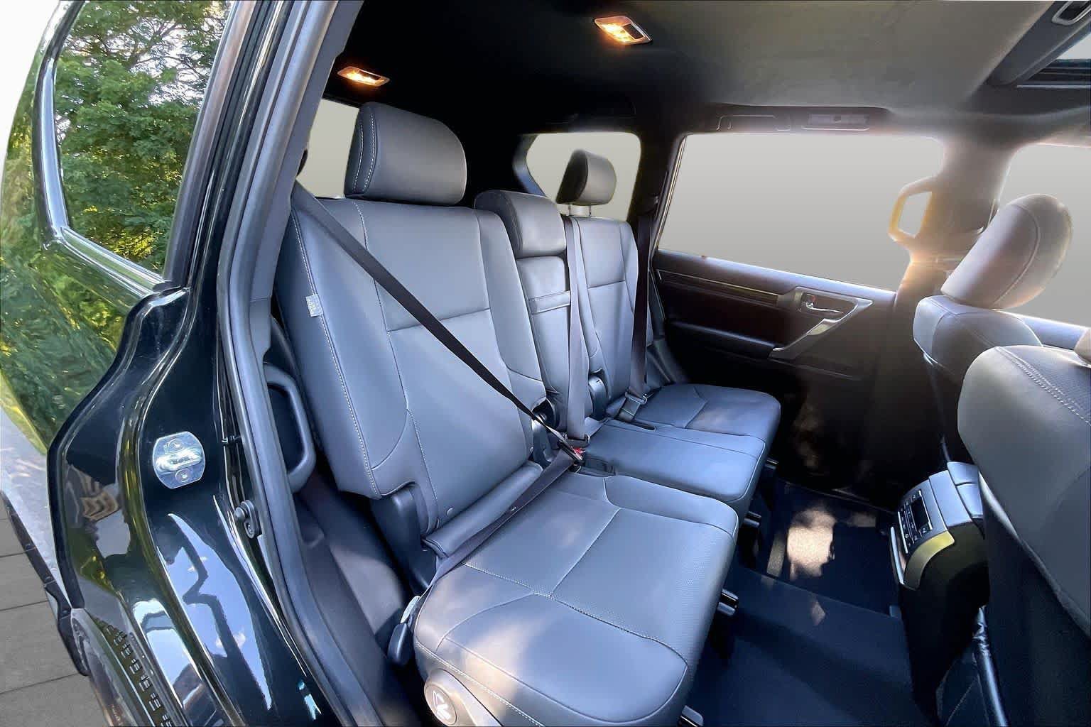 Used 2023 Lexus GX 460 Premium w/ Premium Package AWD/4WD image 19