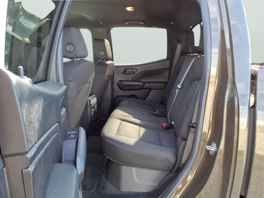 Used 2023 Chevrolet Colorado W/T w/ WT Convenience Package II AWD/4WD image 31