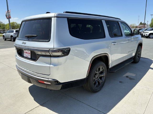 New 2026 Jeep Grand Wagoneer L Limited AWD/4WD image 9