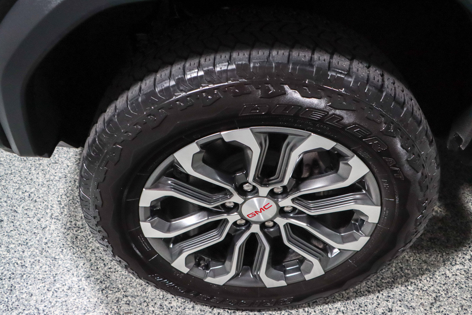 Used 2023 GMC Canyon Denali AWD/4WD image 11
