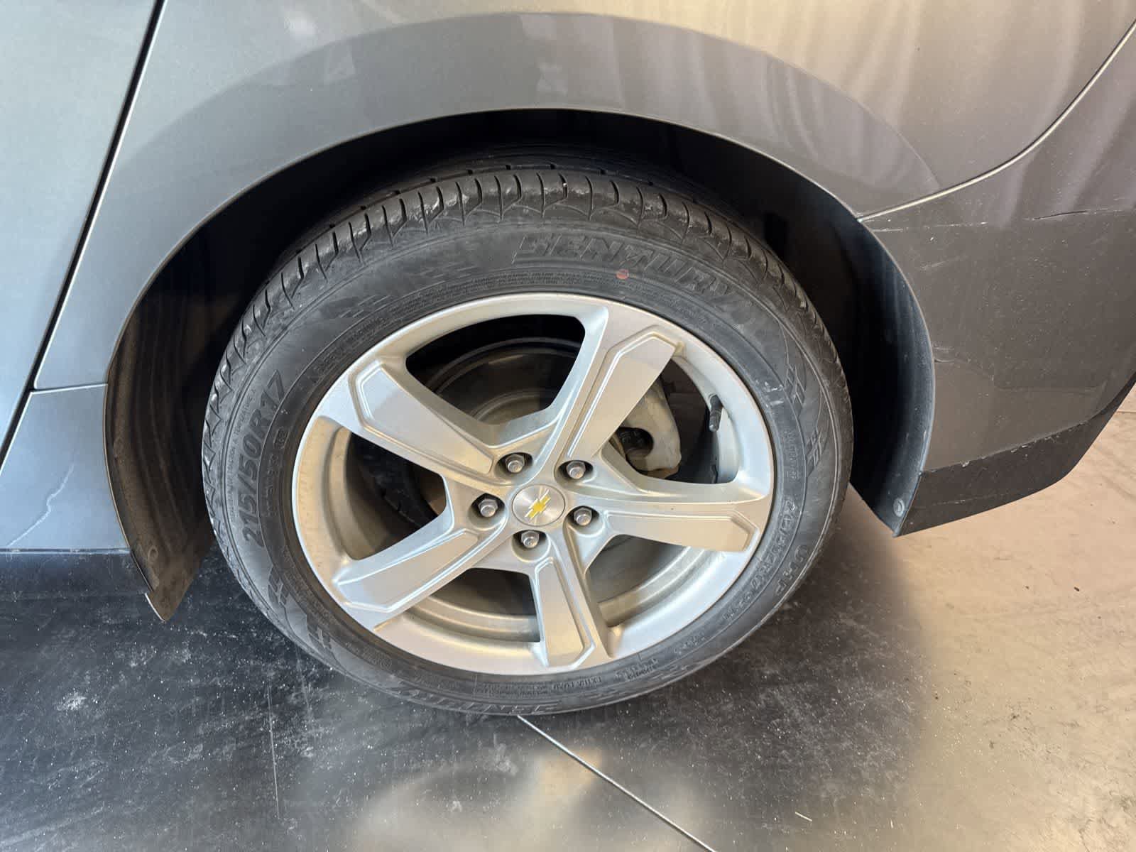Used 2017 Chevrolet Volt LT FWD image 10