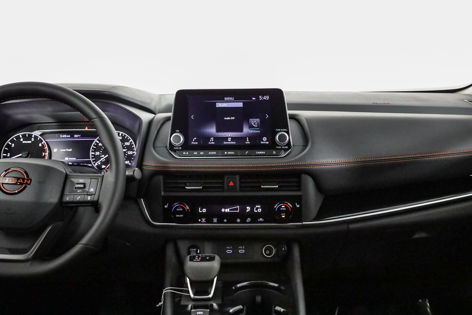 Used 2025 Nissan Rogue SV AWD/4WD image 15