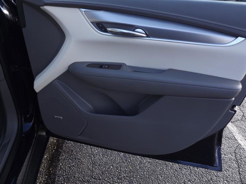 Used 2021 Cadillac XT5 Premium Luxury w/ LPO, Floor Liner Package image 34