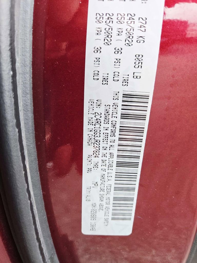 Used 2018 Chrysler Pacifica Limited image 40