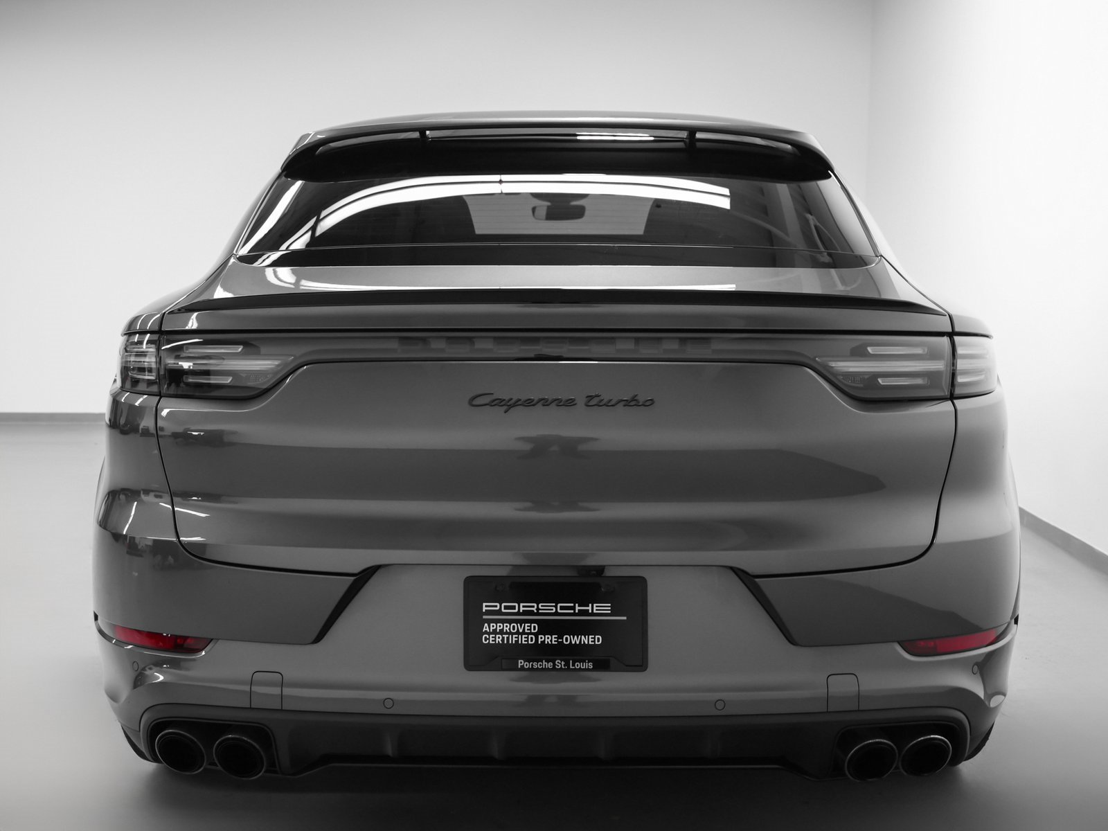 Used 2021 Porsche Cayenne Turbo image 11