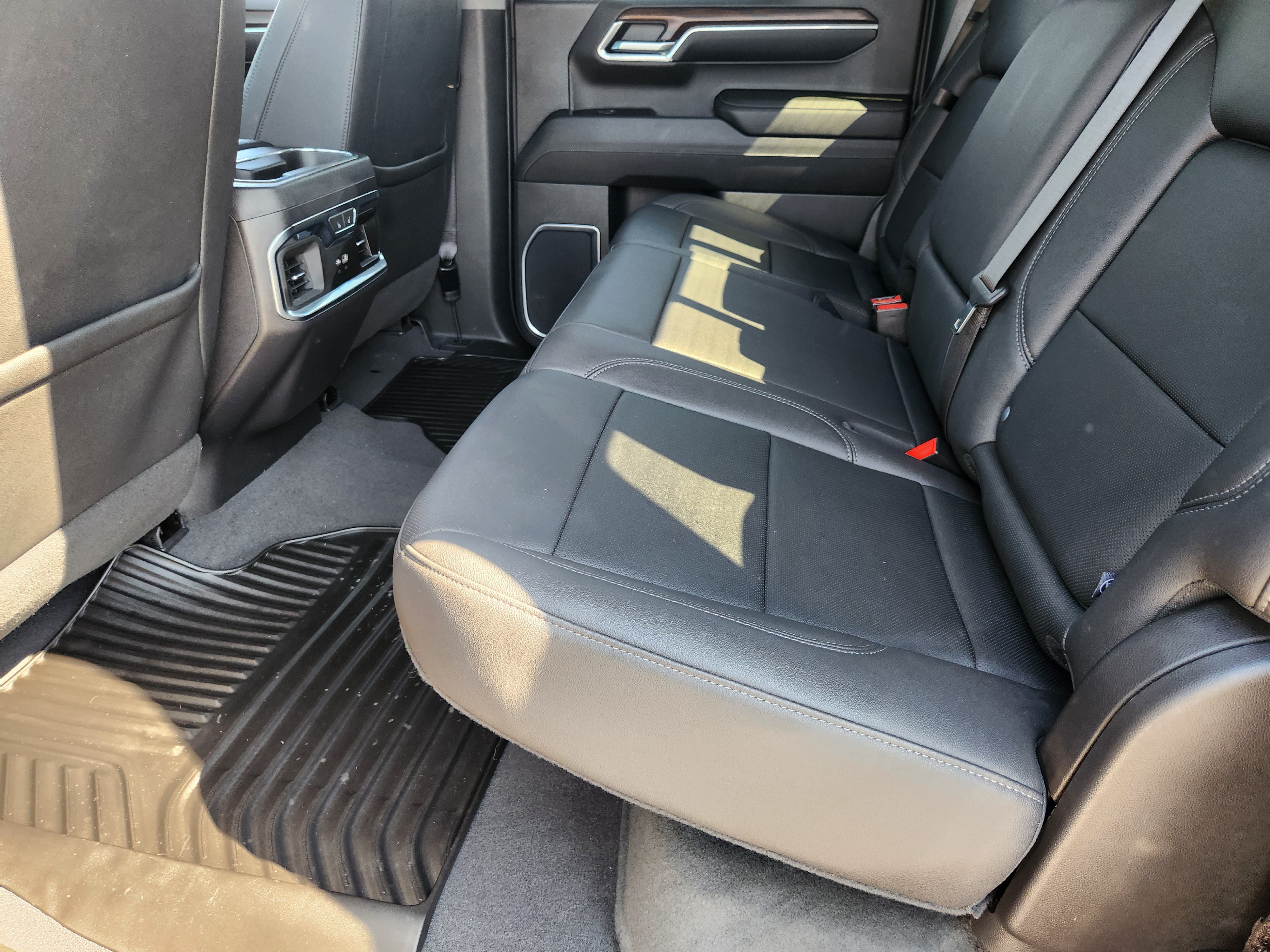 Used 2023 GMC Sierra 1500 SLT RWD image 26
