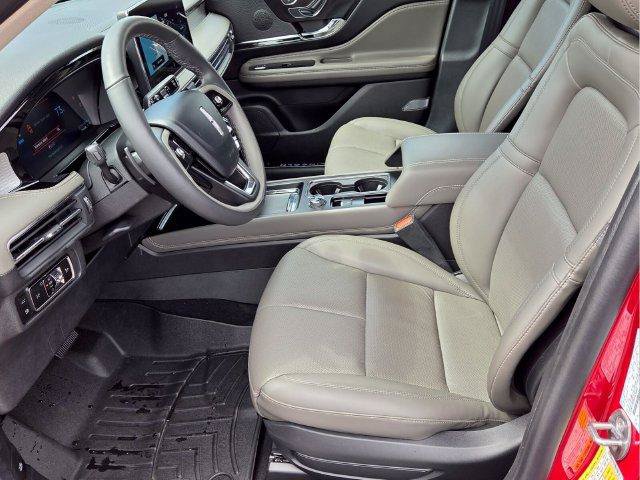 Used 2024 Lincoln Corsair Grand Touring AWD/4WD image 10