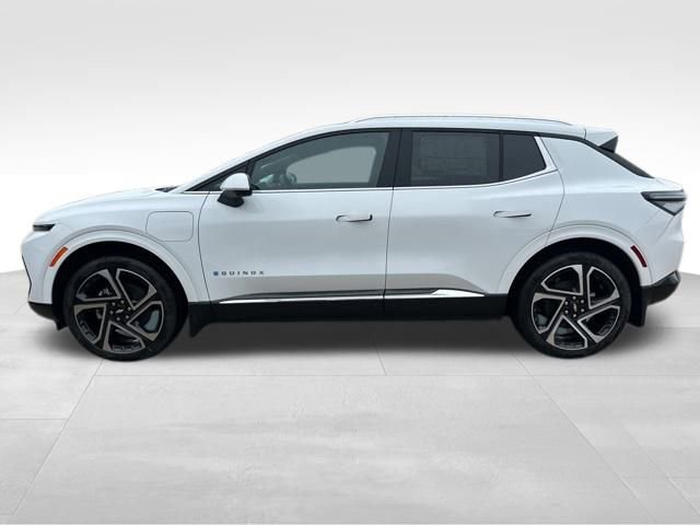 New 2026 Chevrolet Equinox EV LT image 2