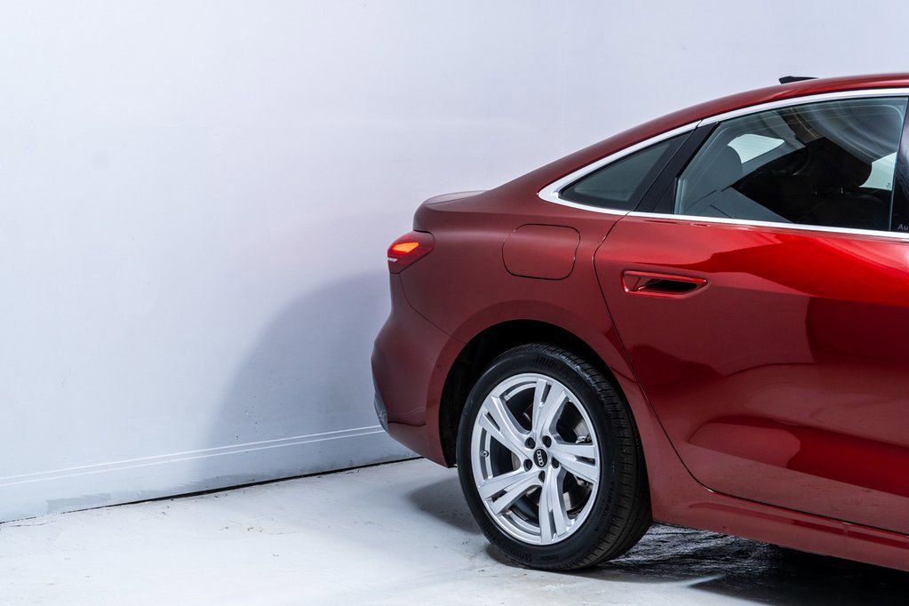 Used 2025 Audi A5 2.0T Premium w/ Convenience Package image 11