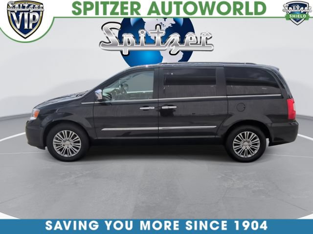 Used 2014 Chrysler Town & Country Touring-L w/ Driver Convenience Group FWD image 6