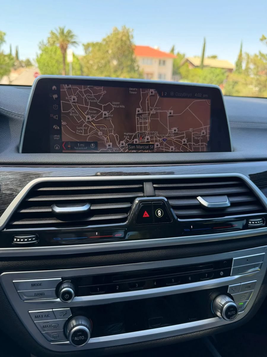 Used 2019 BMW 740i xDrive w/ M Sport Package AWD/4WD image 16