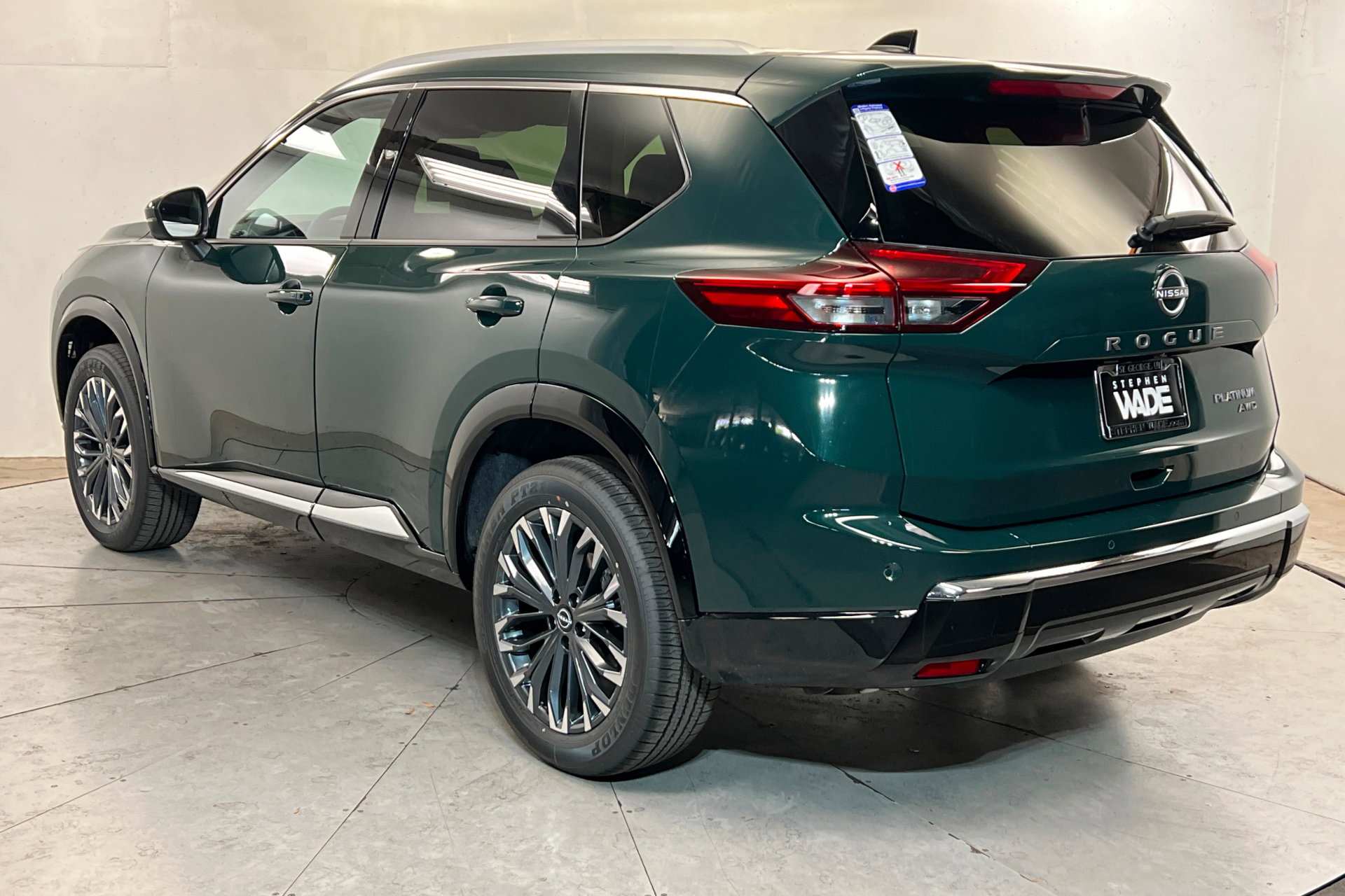 New 2026 Nissan Rogue Platinum w/ Platinum Premium Package image 3