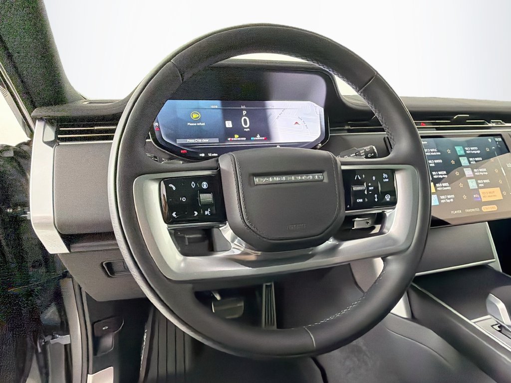 New 2026 Land Rover Range Rover Long Wheelbase SE AWD/4WD image 11