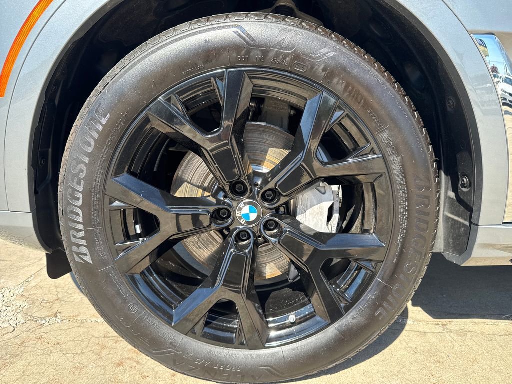 Used 2026 BMW X7 xDrive40i AWD/4WD image 10