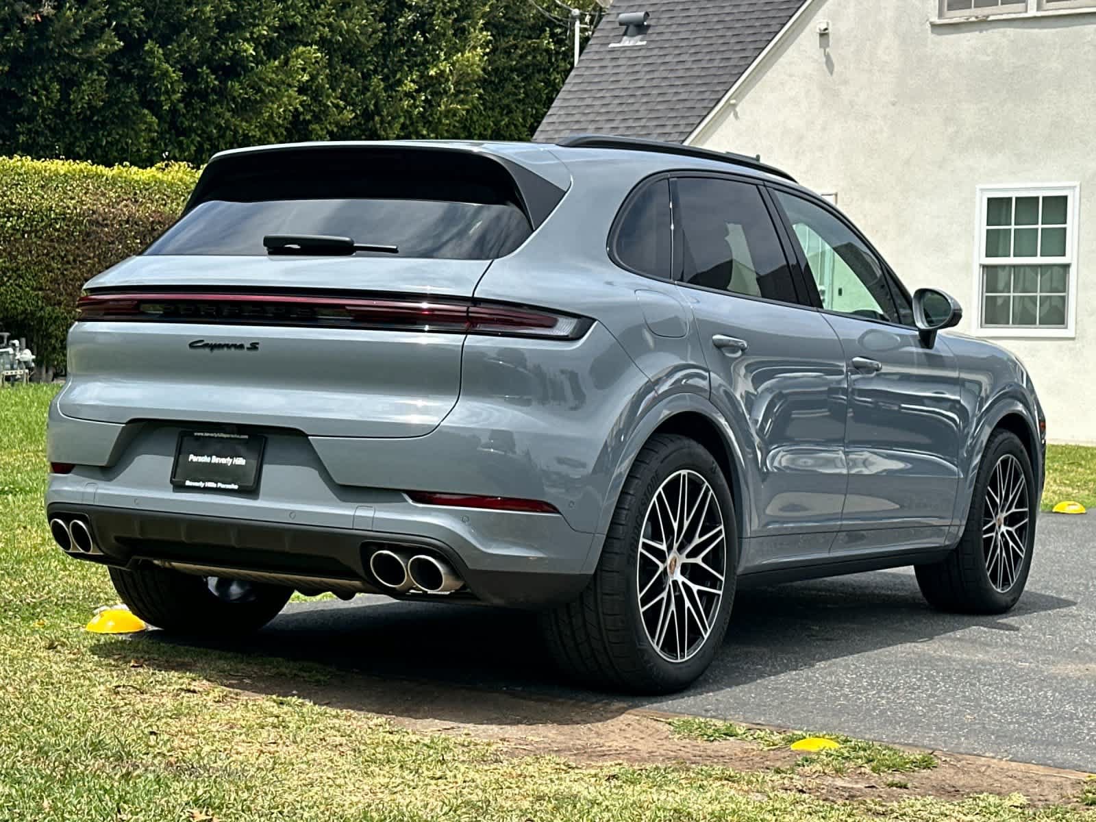 New 2026 Porsche Cayenne S AWD/4WD image 8