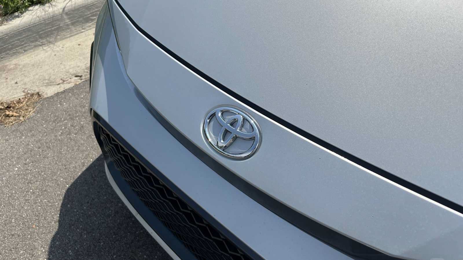 Used 2021 Toyota Corolla XSE w/ Carpet Mat Package (TMS) FWD image 23