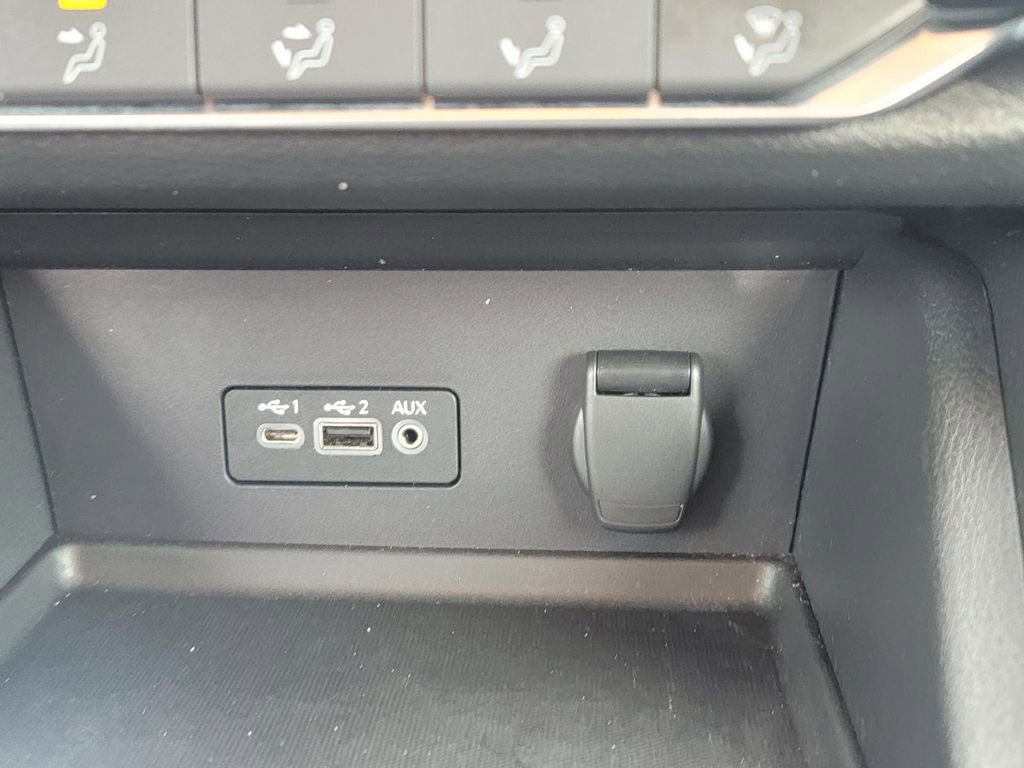 Used 2023 Nissan Sentra SV FWD image 24