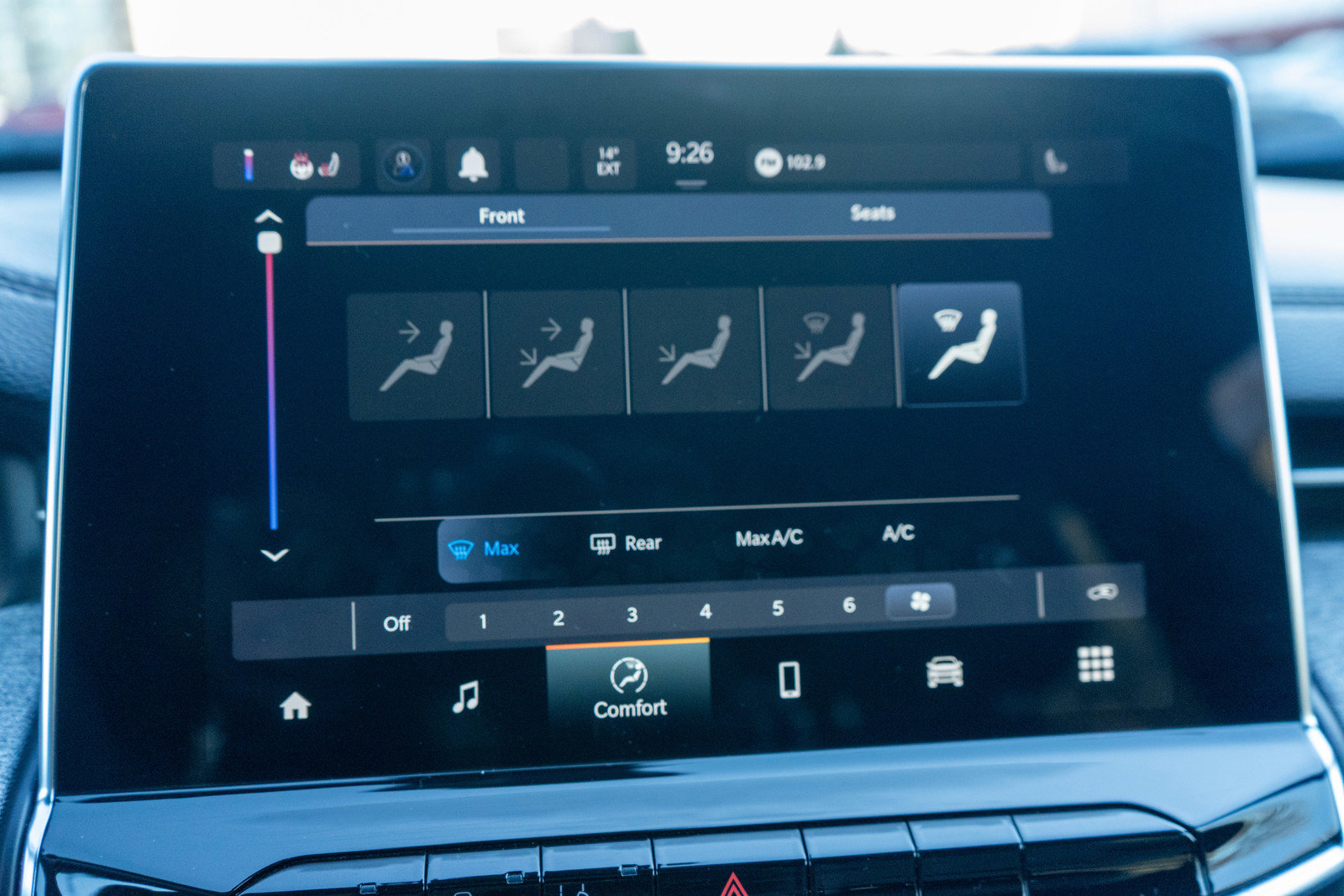 Used 2023 Jeep Compass Latitude image 17