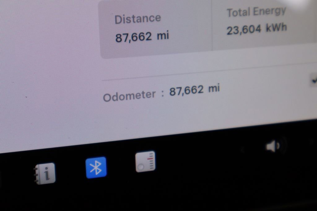 Used 2020 Tesla Model Y Long Range image 36