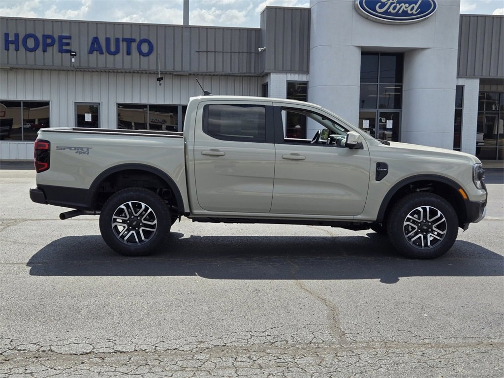 New 2025 Ford Ranger Lariat image 2