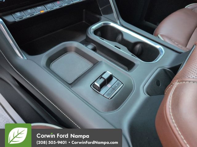 Used 2024 GMC Sierra 3500 Denali Ultimate AWD/4WD image 18