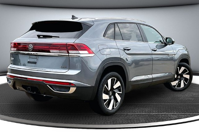 Used 2024 Volkswagen Atlas Cross Sport SE AWD/4WD image 6