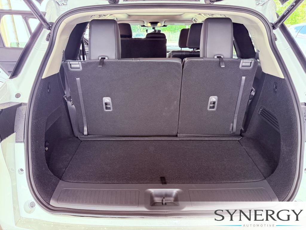New 2027 INFINITI QX60 Luxe w/ Cargo Package FWD image 30