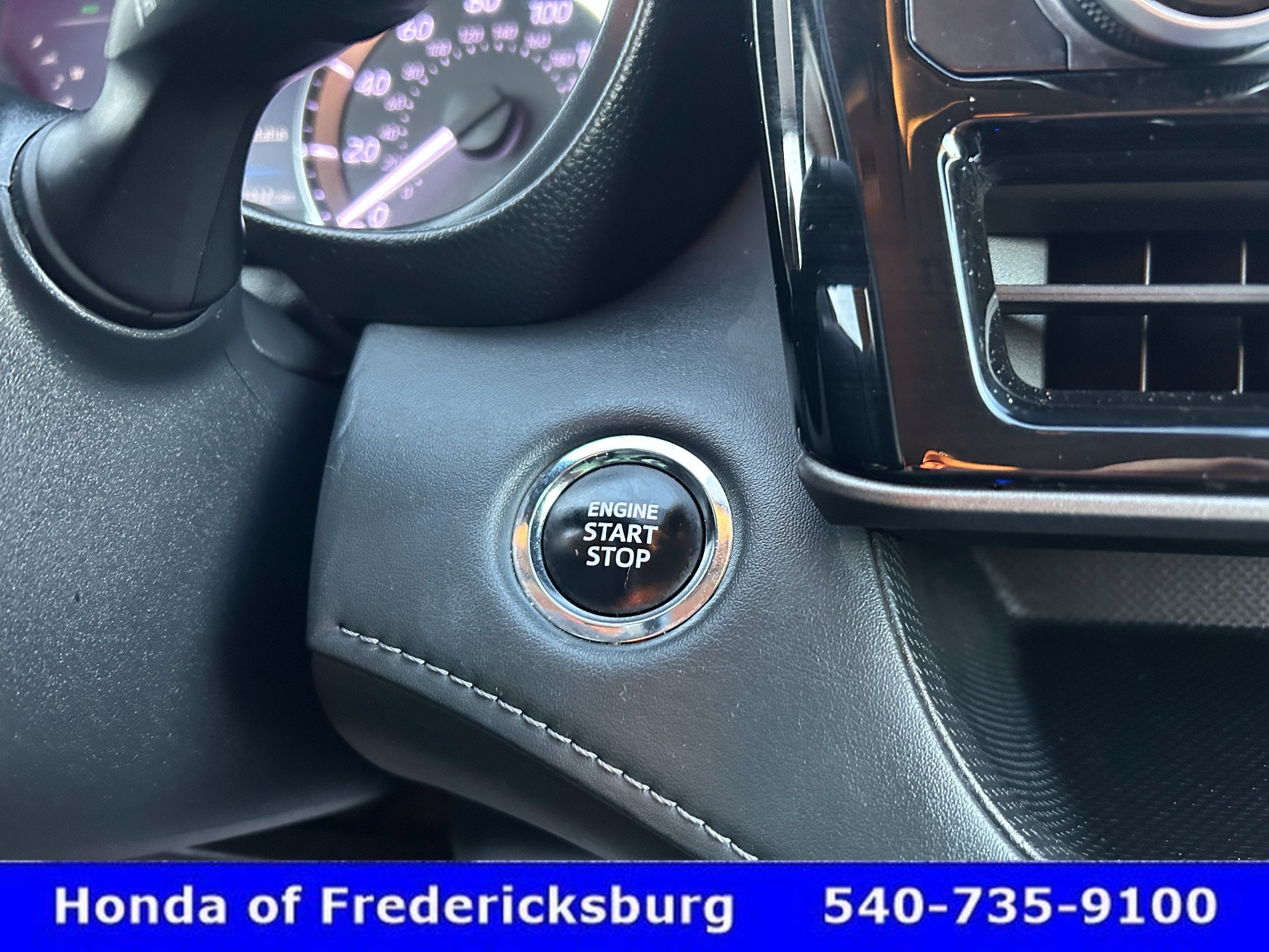 Used 2023 Toyota Highlander LE FWD image 20