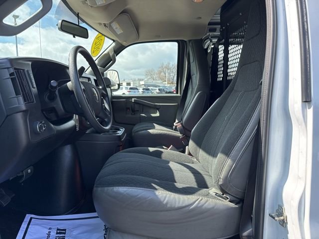 Used 2024 Chevrolet Express 2500 w/ Driver Convenience Package image 15