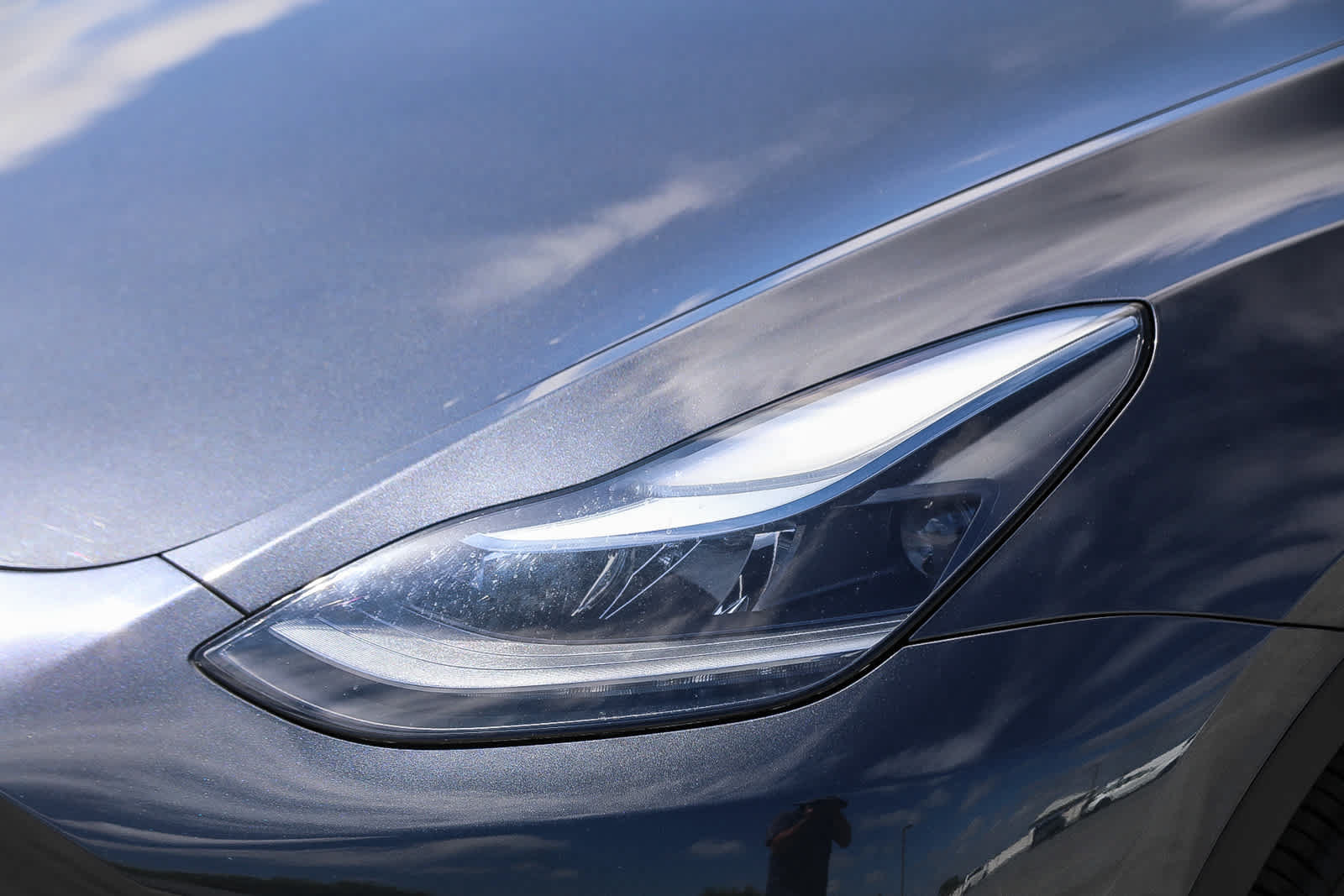 Used 2025 Tesla Model Y Performance AWD/4WD image 8