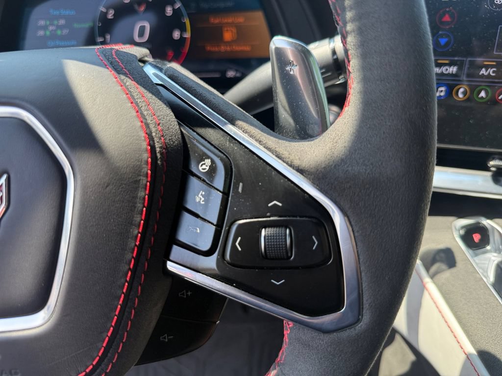 Used 2023 Chevrolet Corvette Stingray Premium Cpe w/ Z51 Performance Package RWD image 33