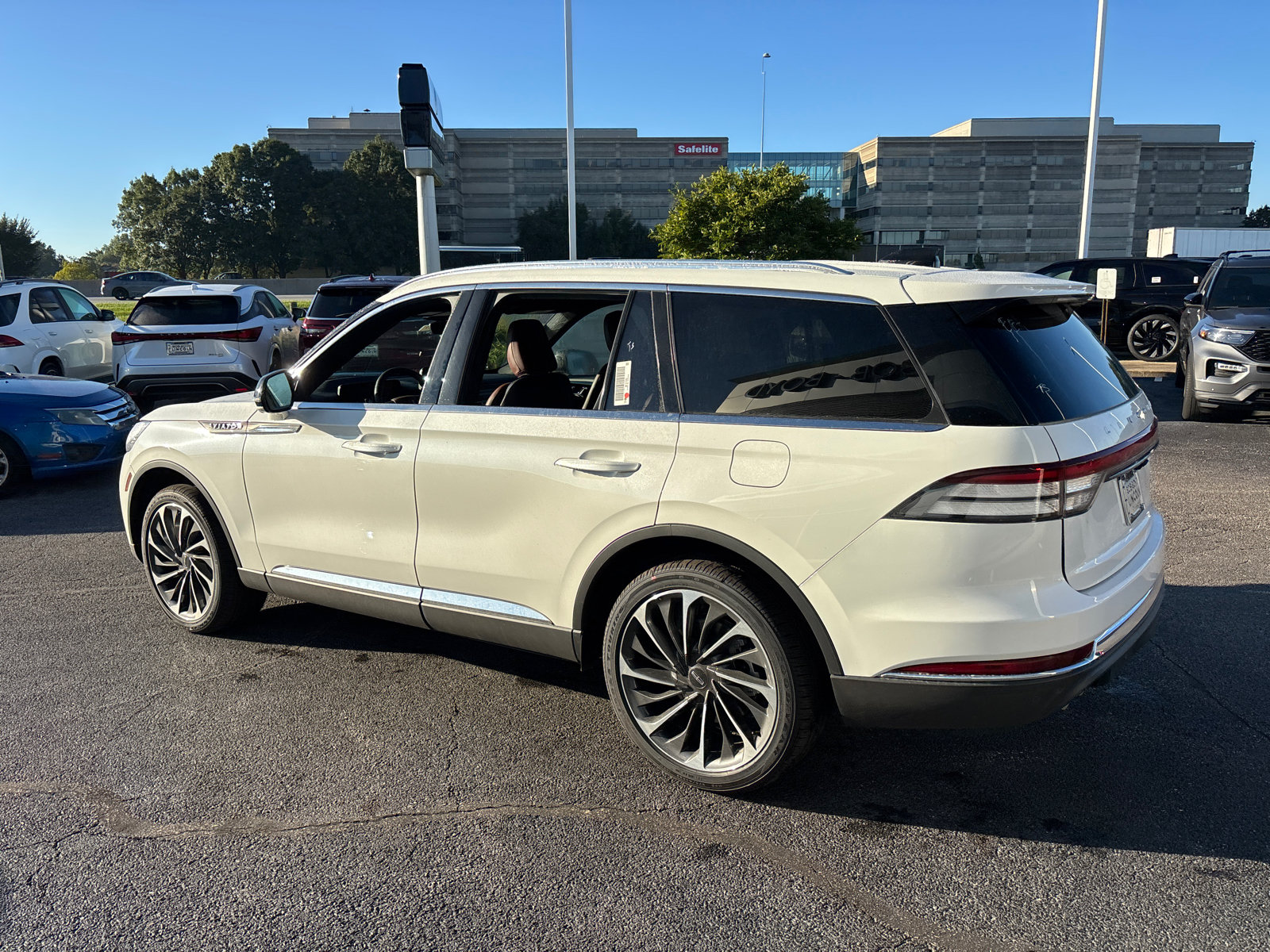 New 2027 Lincoln Aviator Reserve AWD/4WD image 5