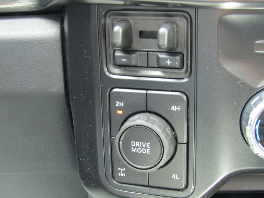 New 2025 Ford F350 Lariat w/ Lariat Ultimate Package image 33